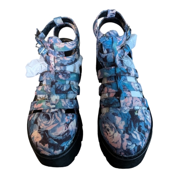 Qupid Pastel Whimsygoth Floral Platform Sandal Size 6 Inside Flaws - Picture 2 of 9